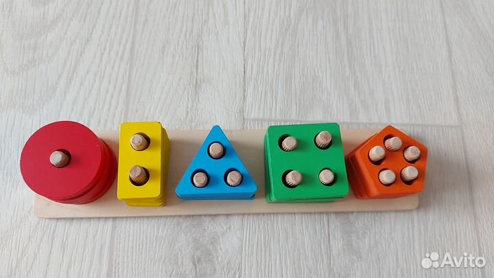 Деревянные игрушки для малышей