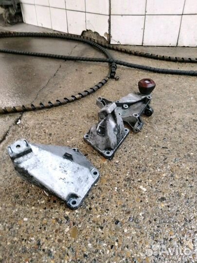 Ауди А6 С5 кронштейны крепления двигателя