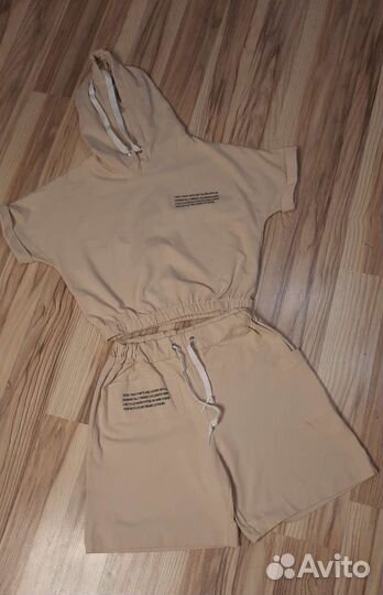 Костюм женский, 42