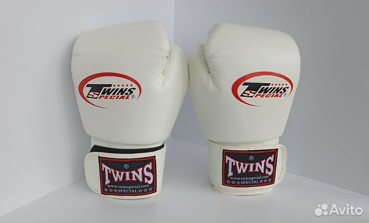 Боксерские перчатки twins