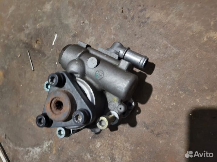 Насос гура ZF 91128