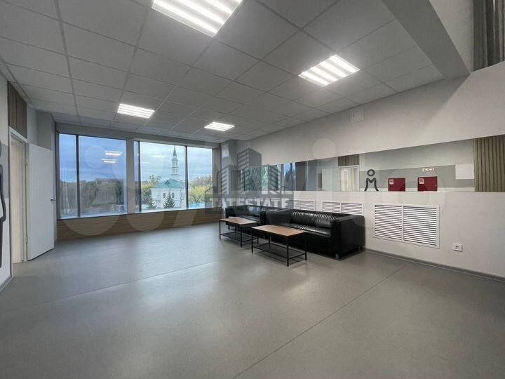 Помещение свободного назначения 298 кв.м