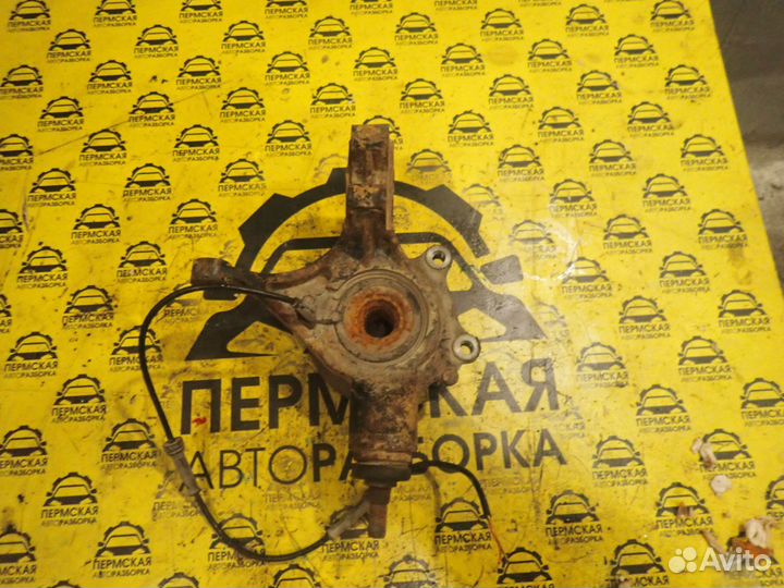 Кулак поворотный передний левый для Peugeot 307