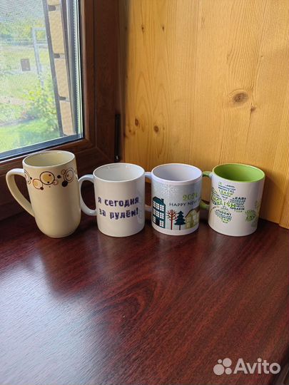 Бокалы тарелки кружки