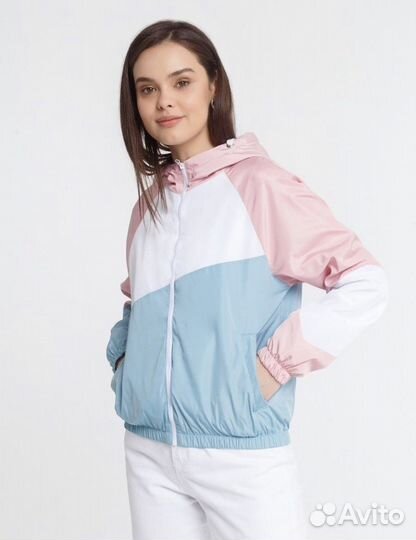 Ветровка женская