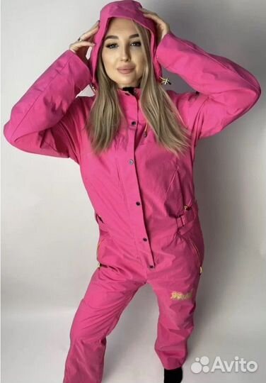 Горнолыжный комбинезон