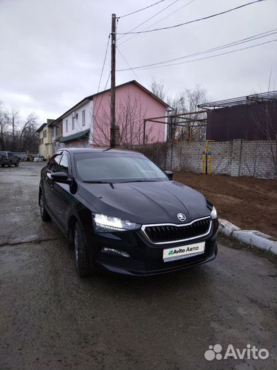 Skoda Rapid 1.6 AT, 2022, 23 000 км