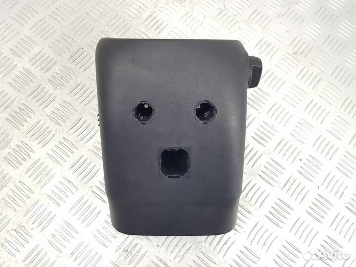 GX733F900A Кожух рулевой колонки Land-Rover Range