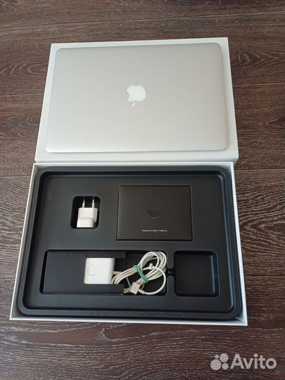 Apple macbook air 13 early 2015