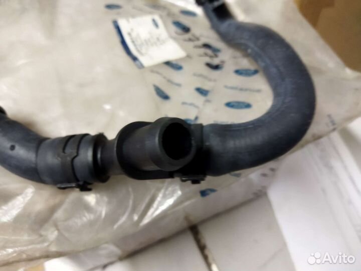 Шланг системы охлаждения Ford Transit 2.2