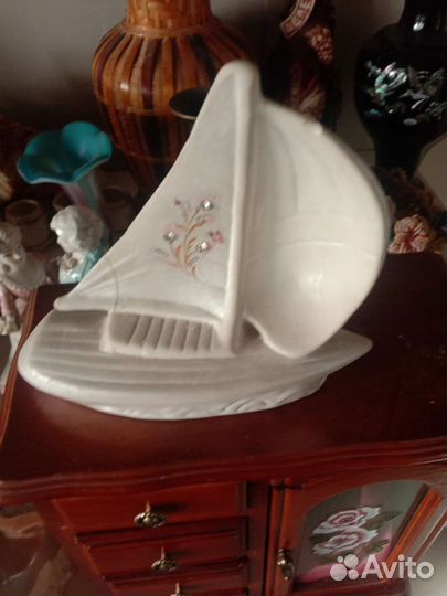 Фарфоровые статуэтки из италии