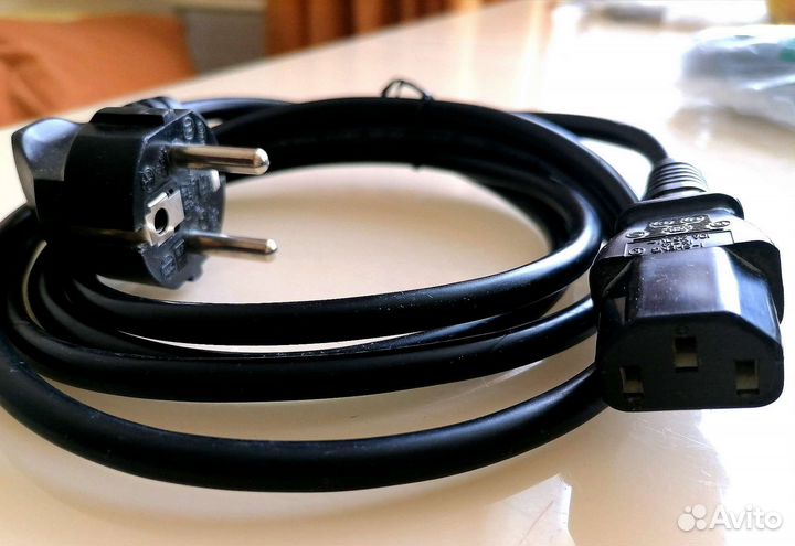 Сетевой кабель