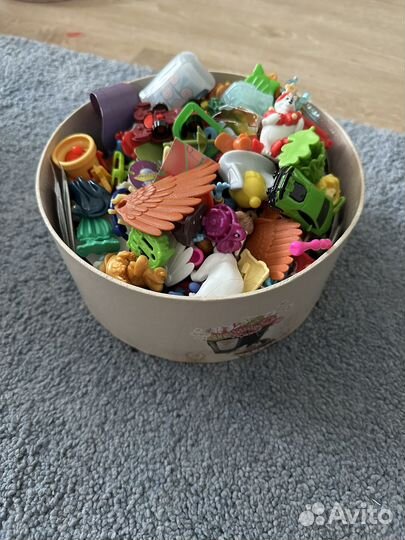 Коробка игрушек киндер сюрприз