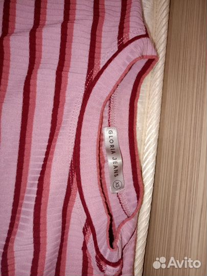 Одежда. Шорты, футболки, куртка