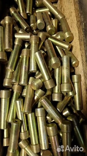 Шпилька 04.39.138(Т4 Алтаец)