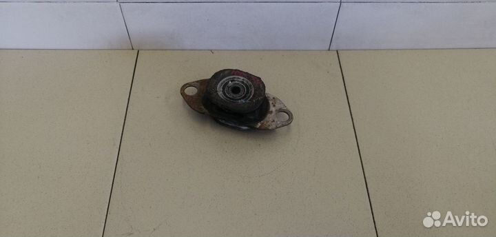 Опора кпп левая Duster 2012
