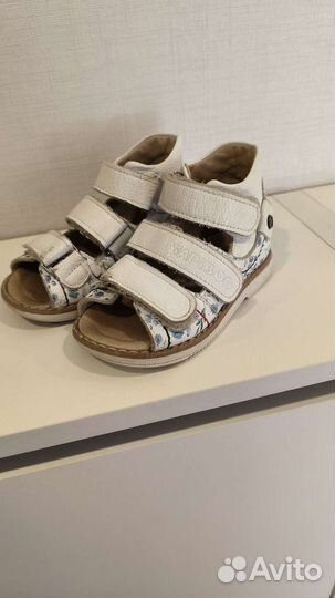 Сандали для девочки