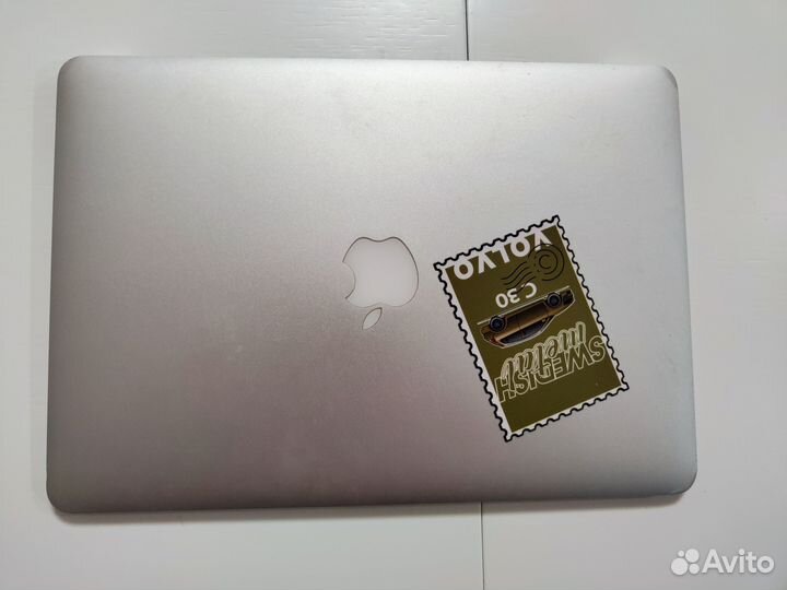 Apple MacBook Air late 2010 сломан