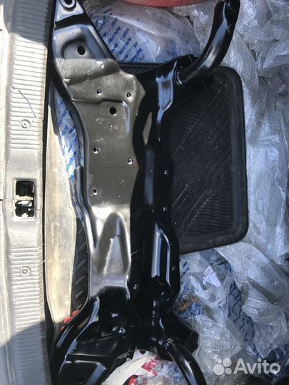 Балка подрамник для Mitsubishi Outlander XL 3.0