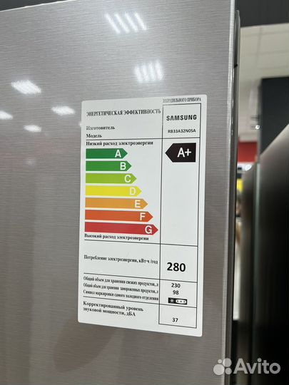 Холодильник Samsung RB33A32N0SA