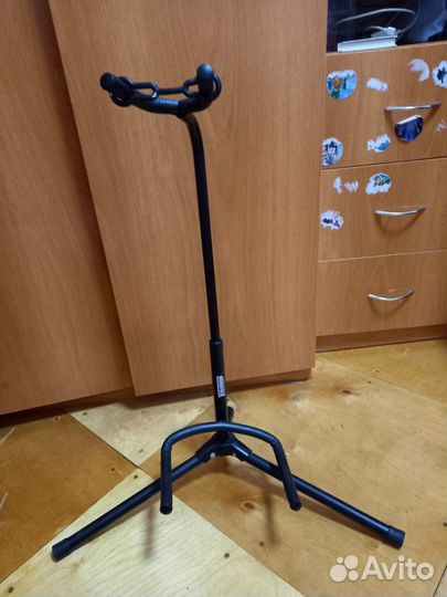 Классическая гитара 1/2