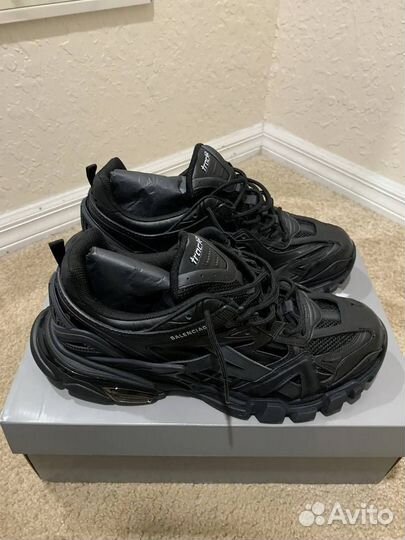 Balenciaga track 2