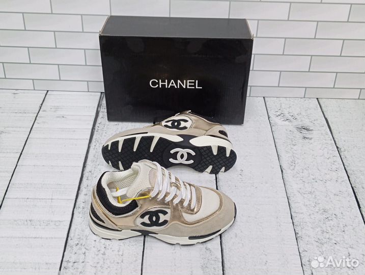 Женские кроссовки chanel