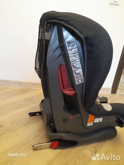 Детское автокресло britax romer isofix 9-18кг Y Un