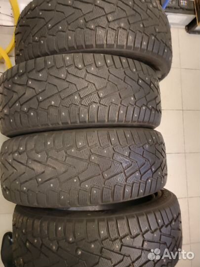 Pirelli Ice Zero 245/45 R19 102T