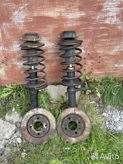 Комплект передних стоек на ваз 2114