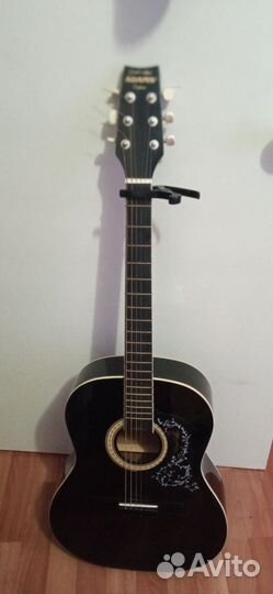 Акустическая гитара