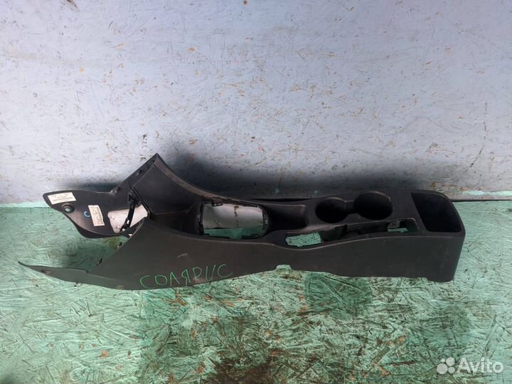 Консоль центральная Hyundai Solaris 1 2016 (склад