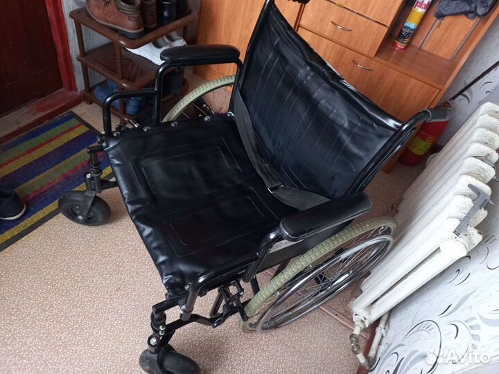 Коляска инвалидная