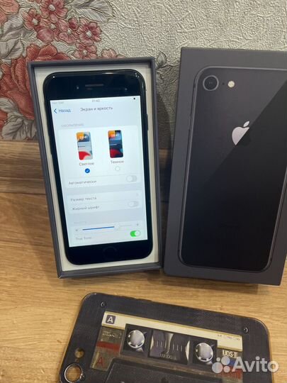 iPhone 8, 64 ГБ