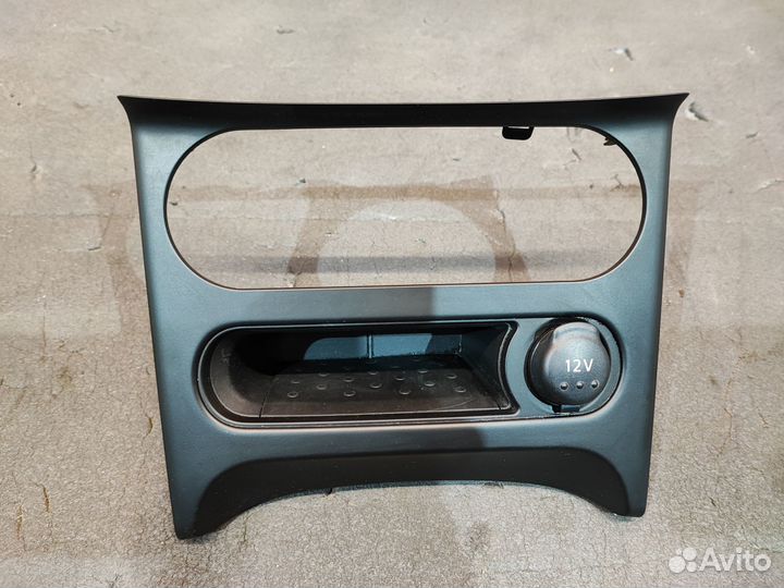 Накладка центральной консоли Nissan Qashqai j10