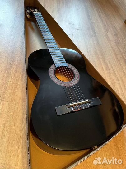 Гитара новая