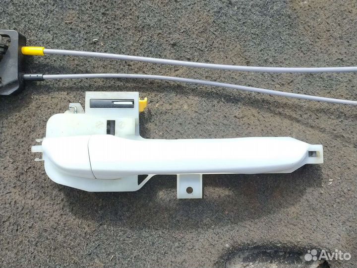 Замок передних правой двери hyundai solaris 2