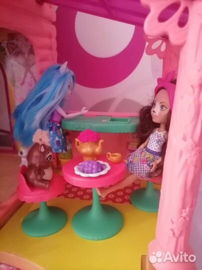 Дом с куклами 