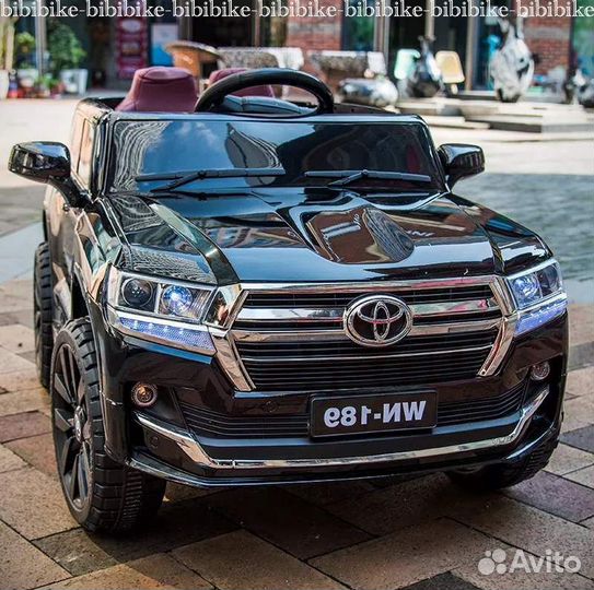 Полноприводный электромобиль машинка