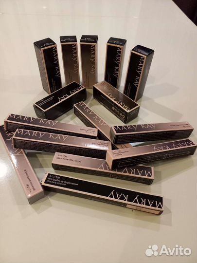 Гелевая помада, карандаш для губ/глаз