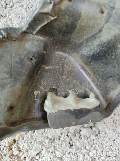 Заглушка зеркал салонная на mercedes w124