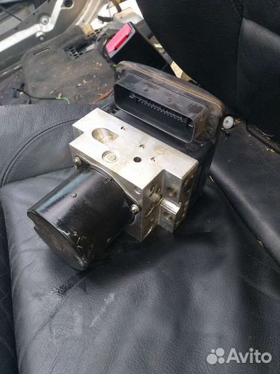 Блок абс bmw x5 e70