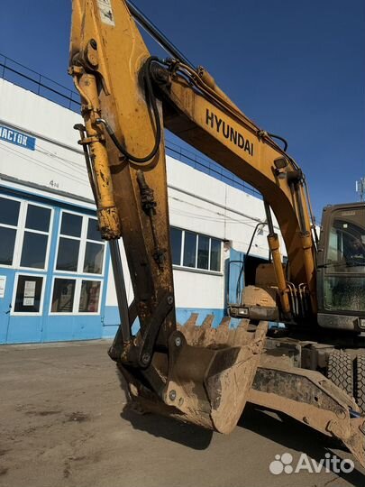 Колёсный экскаватор Hyundai R140W-7, 2010