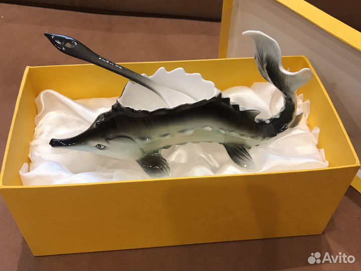 Фарфоровая икорница Рыбка