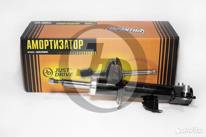 Стойка газомасляная перед левая на Nissan Primera