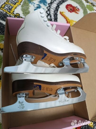 Фигурные коньки wifa 27