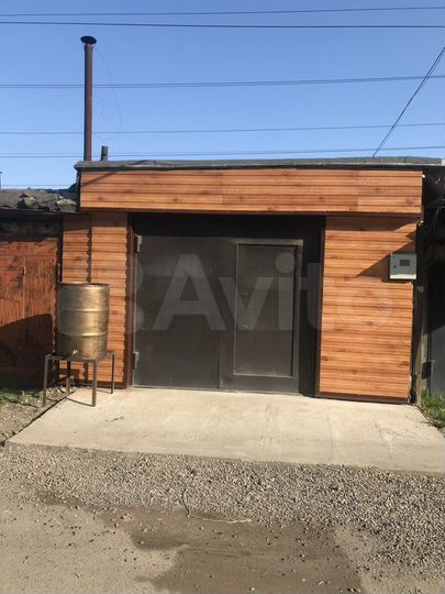 Гараж, > 30 м²