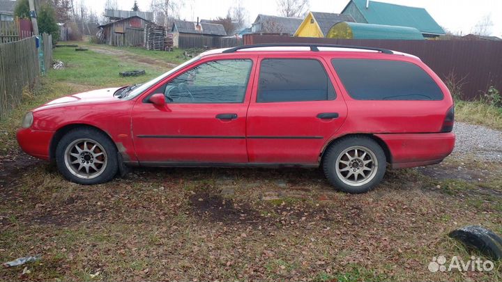 Ford Mondeo 1.8 МТ, 1997, 380 000 км