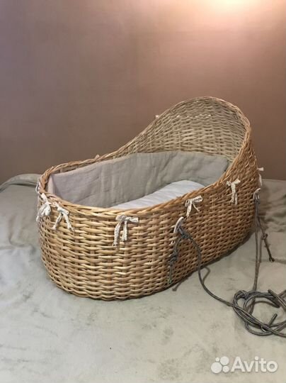 Колыбель плетеная