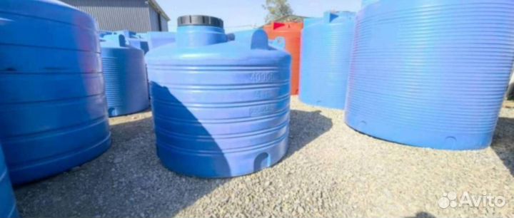 Пластиковый бак от 3000 литров